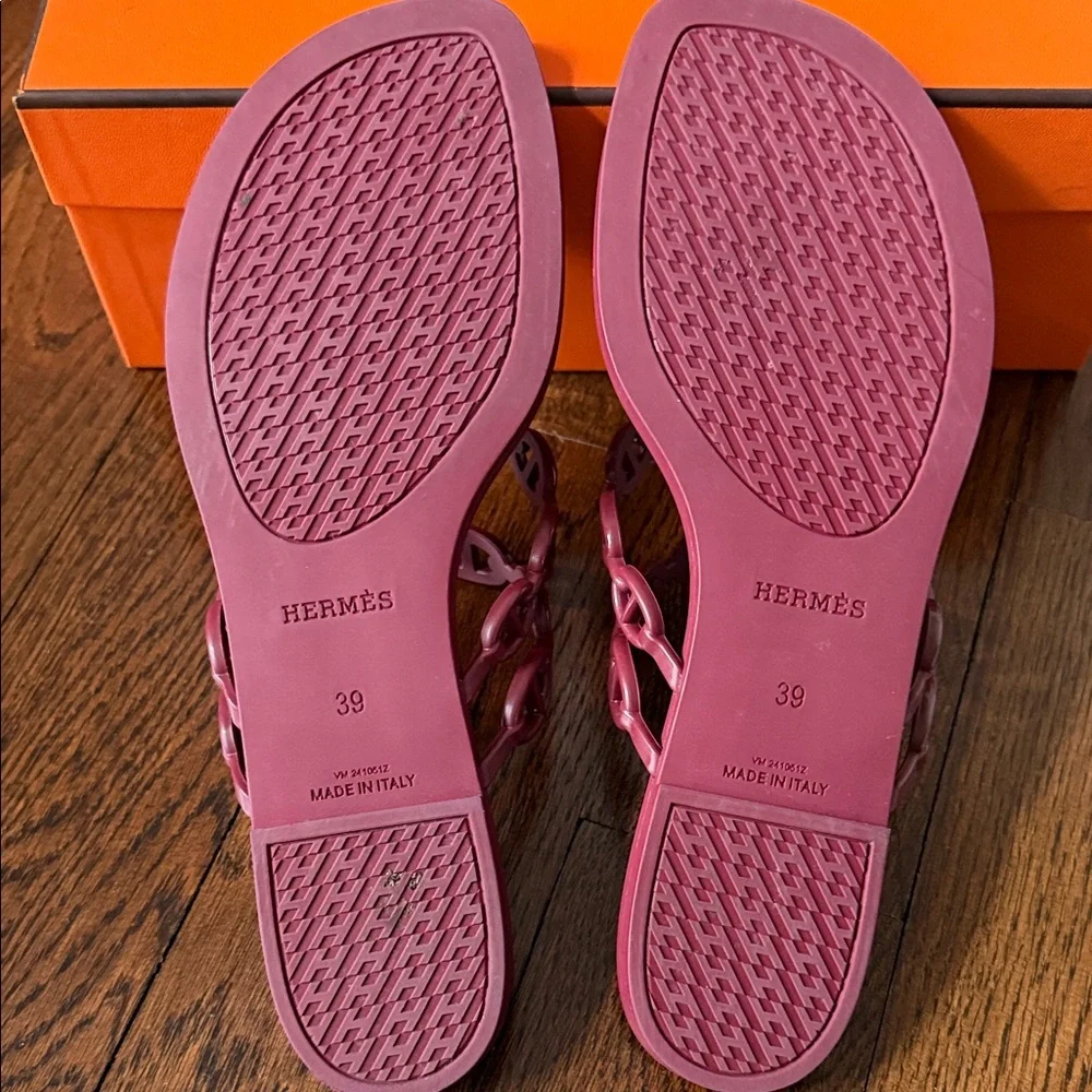 Hermes Burgundy Island Sandals - Picture 5 of 6